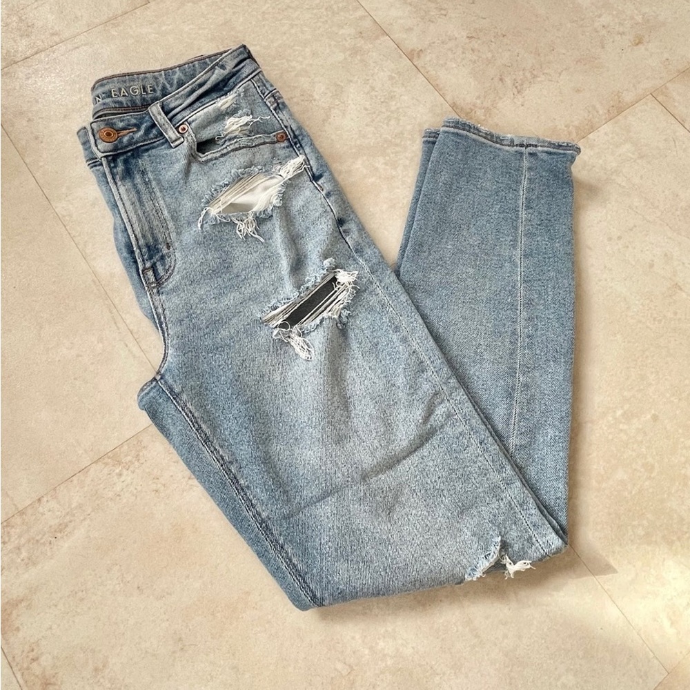 american eagle mom jeans